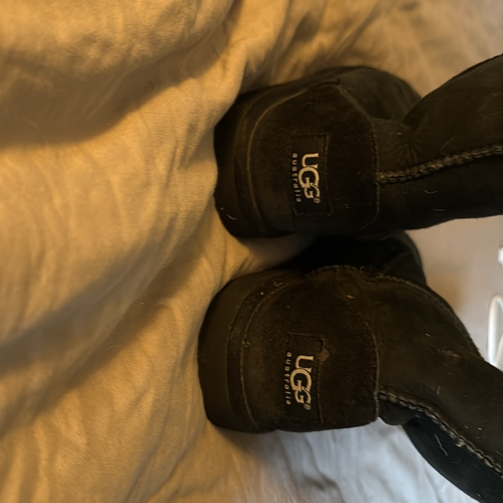Black UGGS - Picture 2 of 2